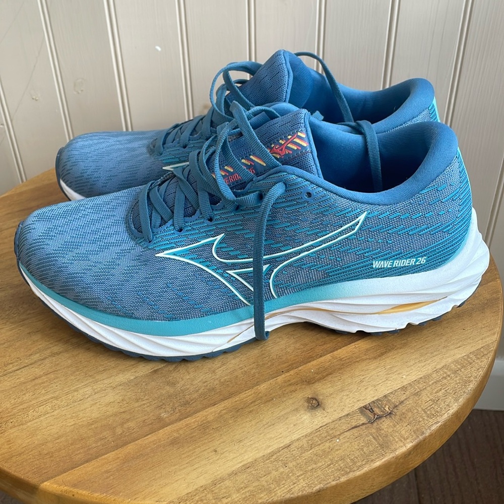 Mizuno Wave Rider 26